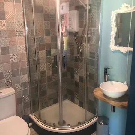 The Welcome Snug ベッド・アンド・ブレックファスト キンセール