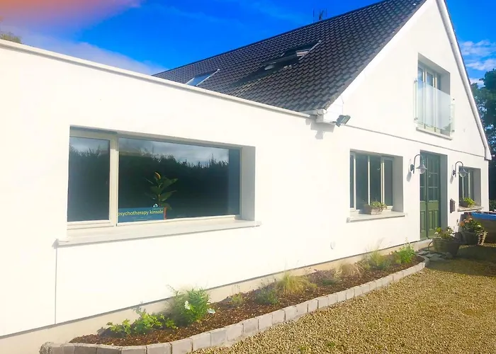 לינה וארוחת בוקר The Welcome Snug קינסייל